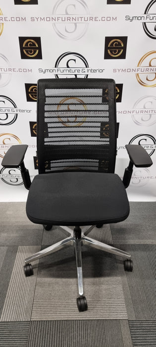 Steelcase Think V2 / 4D arms / FULL SPEC