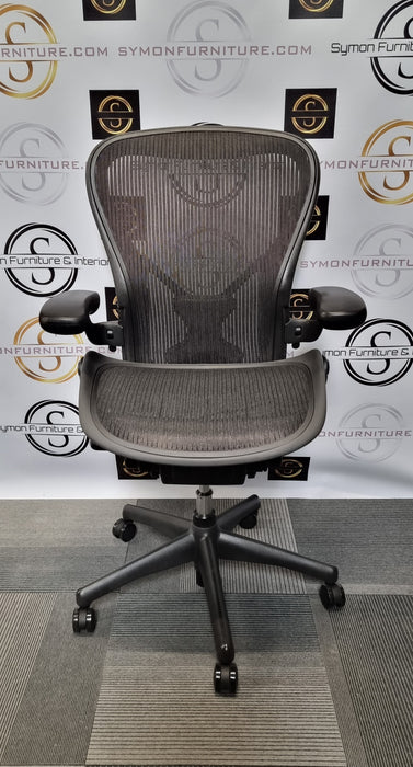 Herman Miller Aeron Size C / FULL SPEC / PostureFit / Refurbished