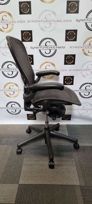 Herman Miller Aeron Size C / FULL SPEC / PostureFit / Refurbished