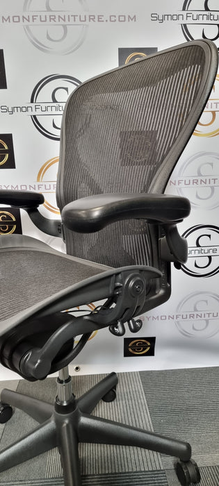 Herman Miller Aeron Size C / FULL SPEC / PostureFit / Refurbished