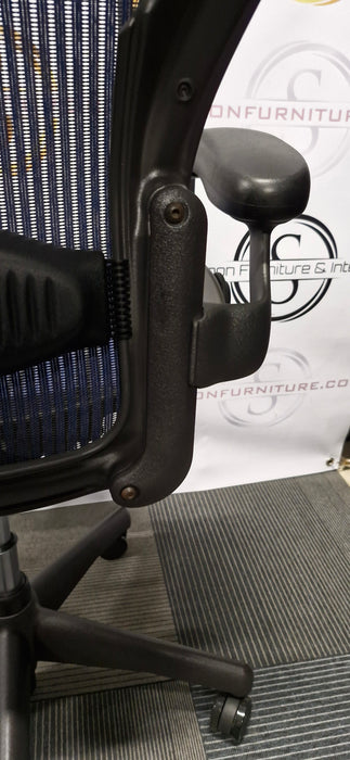 Herman Miller Aeron / Size B / Lumbar Support / Blue / Refurbished