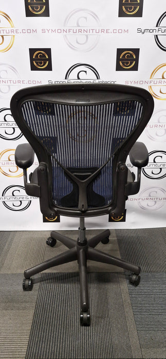 Herman Miller Aeron / Size B / Posture Fit / Blue / Refurbished
