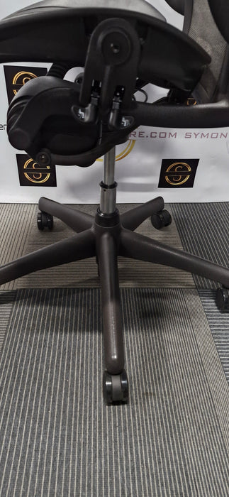 Herman Miller Aeron / Size B / Posture Fit / Tuxedo / Refurbished