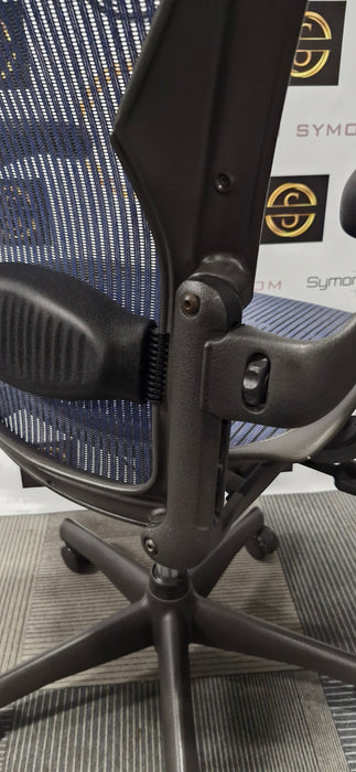 Herman Miller Aeron / Size B / FULL SPEC / Lumbar Support / Blue / Refurbished