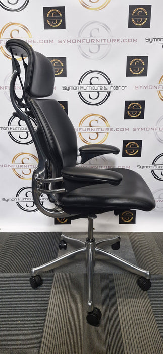 Humanscale Freedom Headrest / Black Leather / Chrome frame