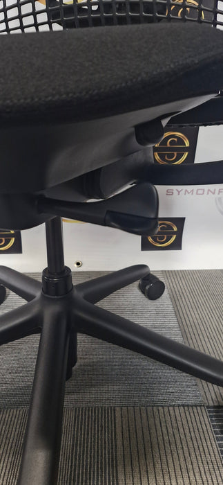 HERMAN MILLER SAYL CHAIR / 4D ARMS / LUMBAR SUPPORT / REFURBISHED