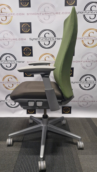 HAWORTH FERM / 4D ARMS / FULL SPEC