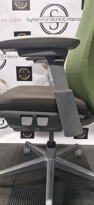 HAWORTH FERM / 4D ARMS / FULL SPEC