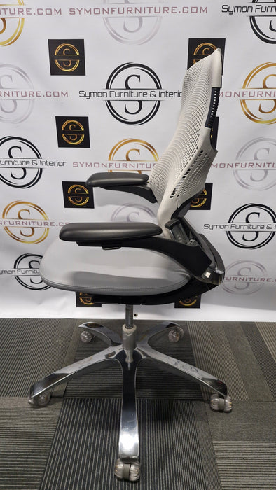 Knoll Generation / 4d arms / Leather /  Full Spec