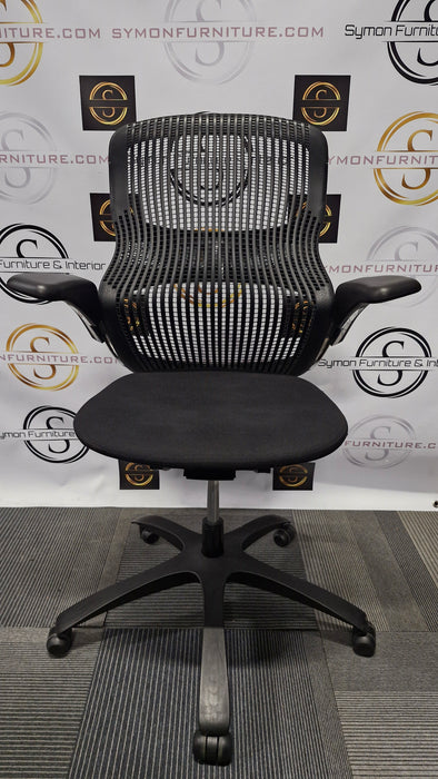 Knoll Generation Chair / REFURBISHED