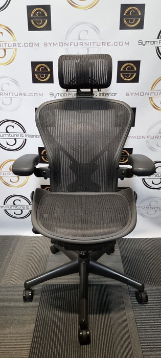 Herman Miller Aeron Size C / FULL SPEC / PostureFit / Headrest / Refurbished