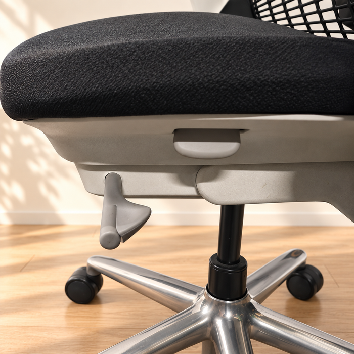 Herman Miller Sayl refurbished - seat adjustment