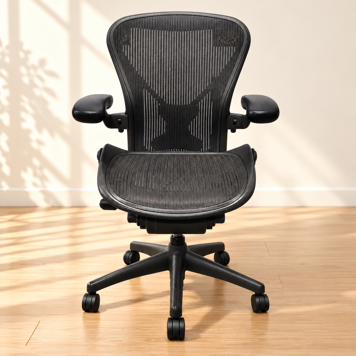 Herman Miller Aeron / Size B / FULL SPEC / PostureFit / Black / Refurbished