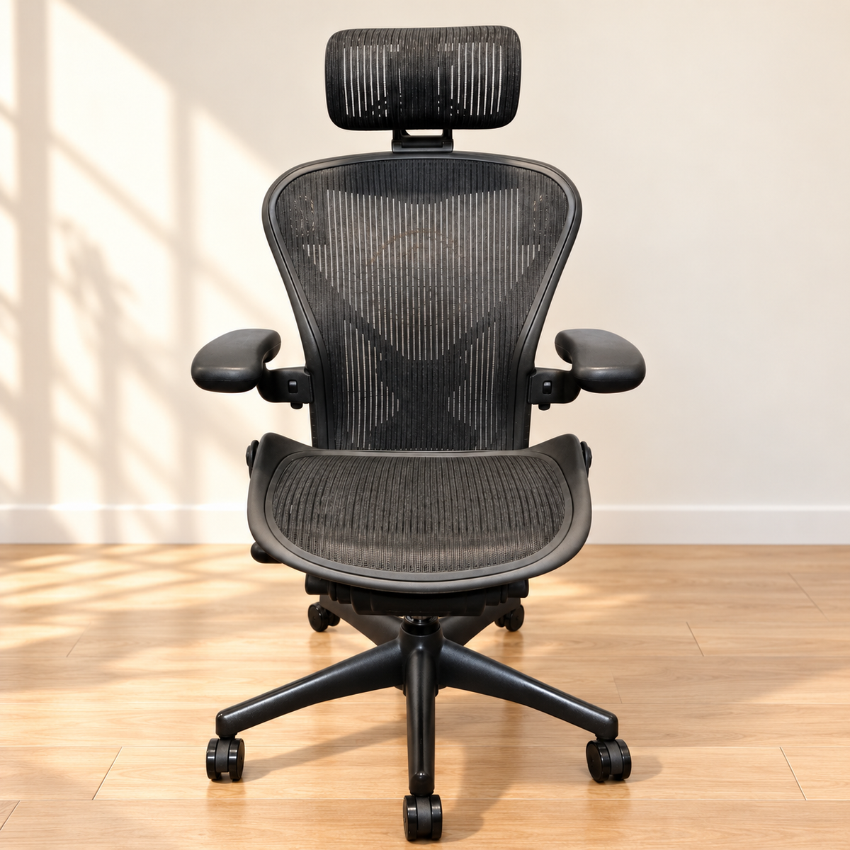 Herman Miller Aeron Size B / FULL SPEC / PostureFit / Headrest /Refurbished